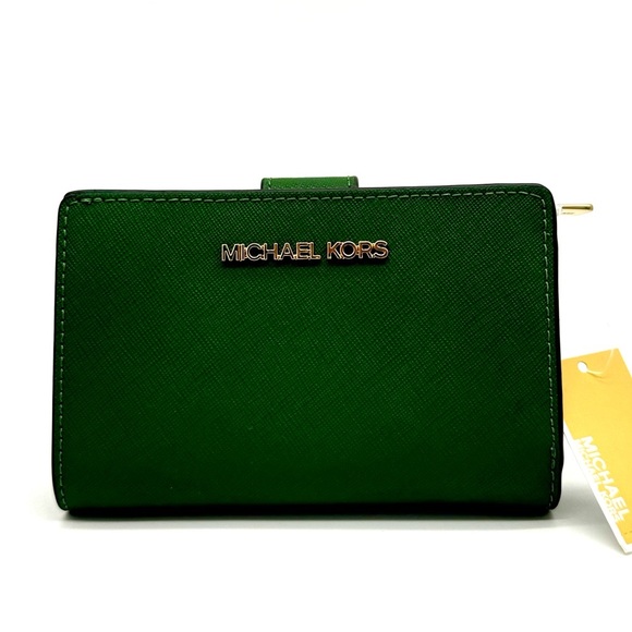 Michael Kors Medium Bifold Zip Chain Wallet Fern Green - Picture 1 of 8